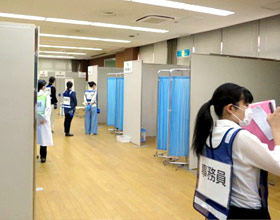 「新型コロナワクチン」の集団接種に参加してきました。